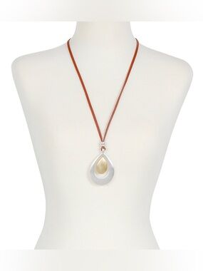 NWT Lucky Brand two tones pendant necklace